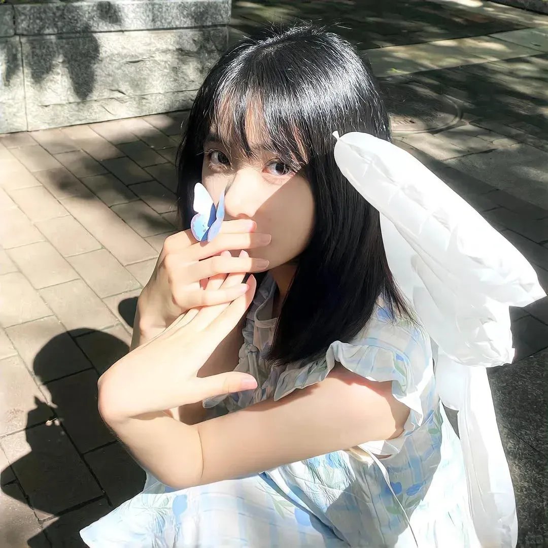 蓝天使 海报